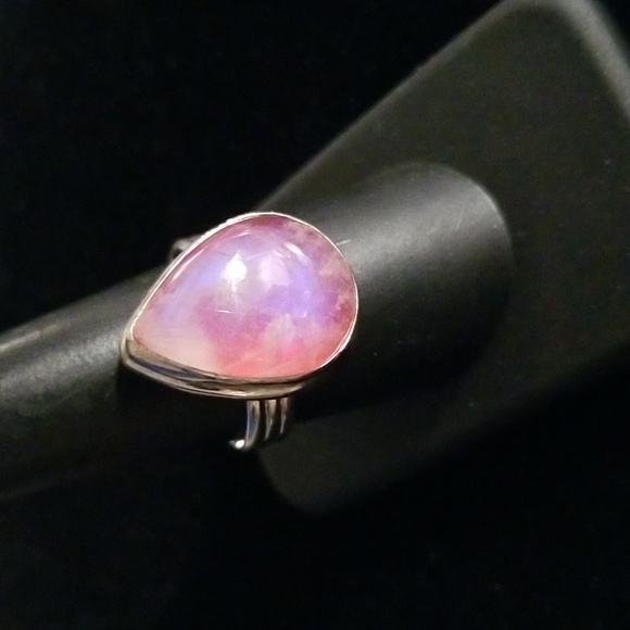 Jewelry - STERLING Flashy Teardrop Cabachon Pink Moonstone Triple Band Ring